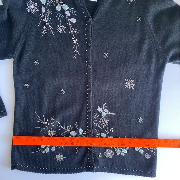 Stitches in Time Sweater Medium Black Embroidered Embellished Floral Cardigan - Picture 9 of 15